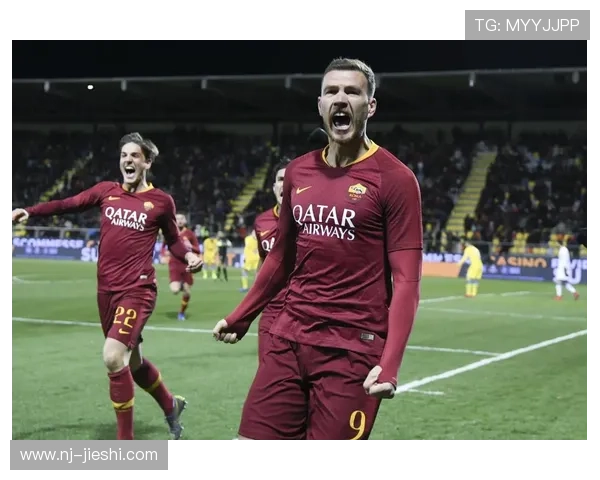 索菲亚·那不勒斯勇夺里乔内游泳两金 索菲亚·那不勒斯勇夺里乔内游泳两金